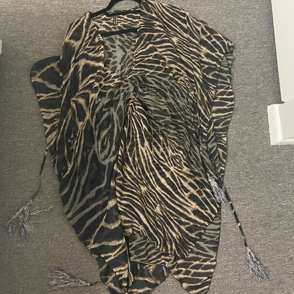 Sheer animal print pool coverup - Picture 3 of 4